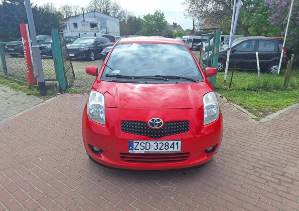 Toyota Yaris cena 11900 przebieg: 164000, rok produkcji 2008 z Działoszyce małe 137